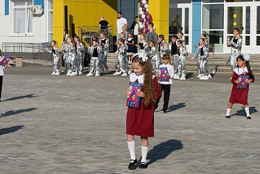 В новую школу в новый учебный год